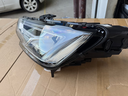 Genuine Audi A4 S4 RS4 LED Head Light (Left Hand Side) - B9 A4 8w0941033 le14a6335