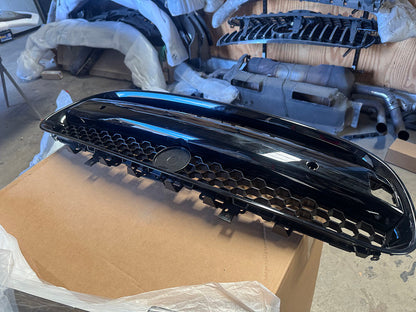 Gloss Black Grill - Jaguar F-type