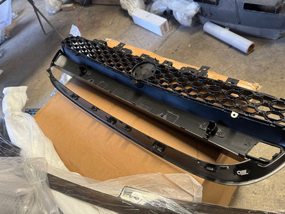 Gloss Black Grill - Jaguar F-type
