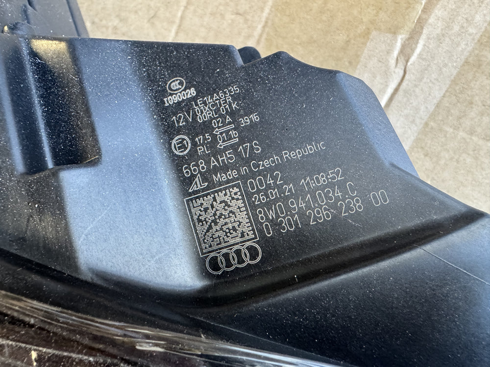 Genuine Audi A4 S4 RS4 LED Head Light (Right Hand Side) - A4 B9 8W0941034 LE14A6335
