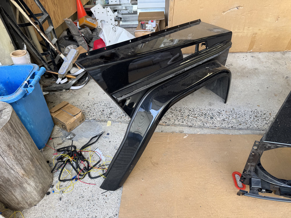 Genuine G63 Front Guard fender with flare (Right) - w463 G Class