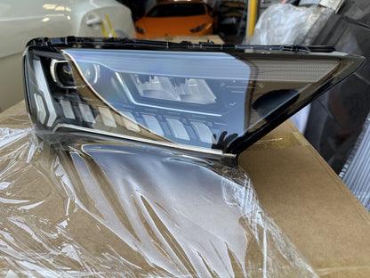 Genuine audi q7 Head Light Matrix 4M0941040C (Right) - Q7 4M (20-24)  tdi tfsi sq7