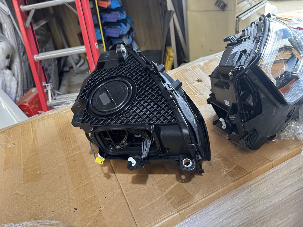 Genuine Mercedes Benz Head Light (Right hand side) - GLC X253 C253 Facelift A2539067801