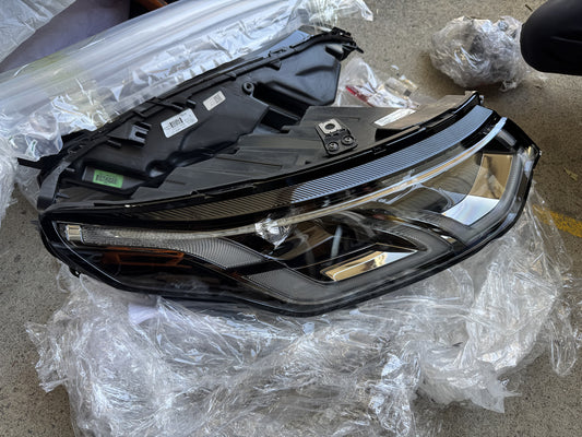 Genuine LED Head light (Right hand side) - Land Rover Discovery Sport P250 R Dynamic SE L550 D180