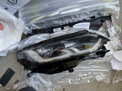 Genuine LED Head light (Right hand side) - Land Rover Discovery Sport P250 R Dynamic SE L550 D180