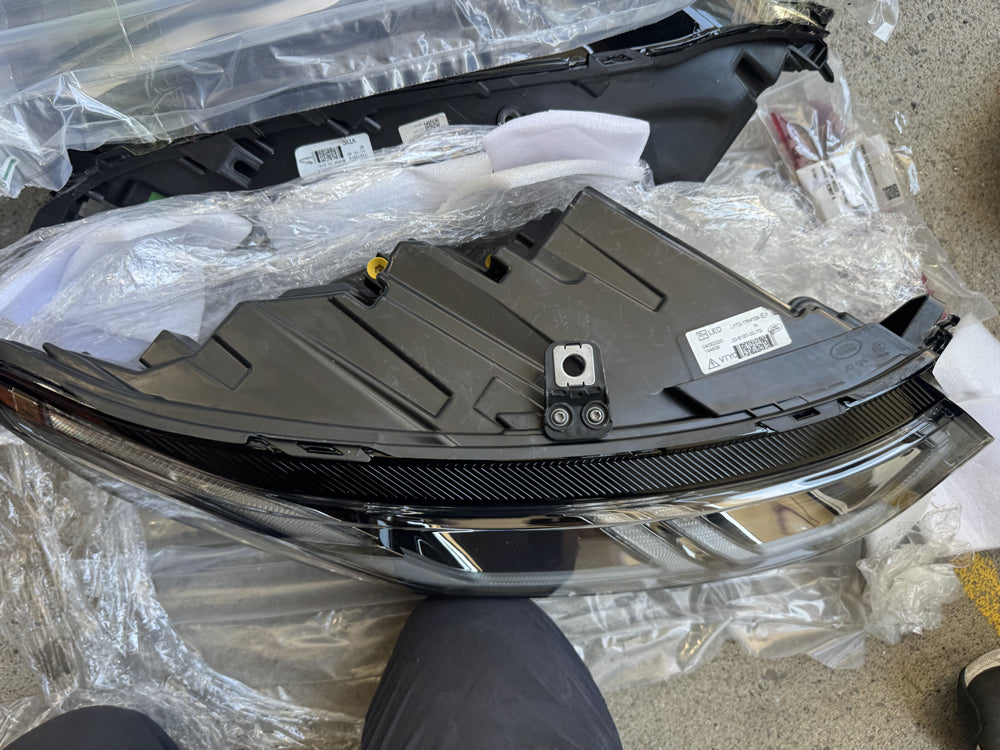 Genuine LED Head light (Left hand side) LK72-13w030 - Land Rover Discovery Sport P250 R Dynamic SE L550 D180
