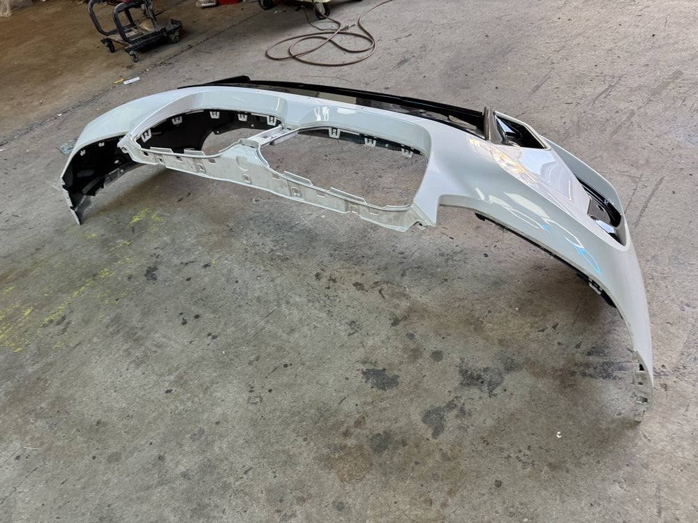 IX3 X3 X4 LCI  M sport Front Bumper - BMW X3 X4 G01 G02 G08 (white)