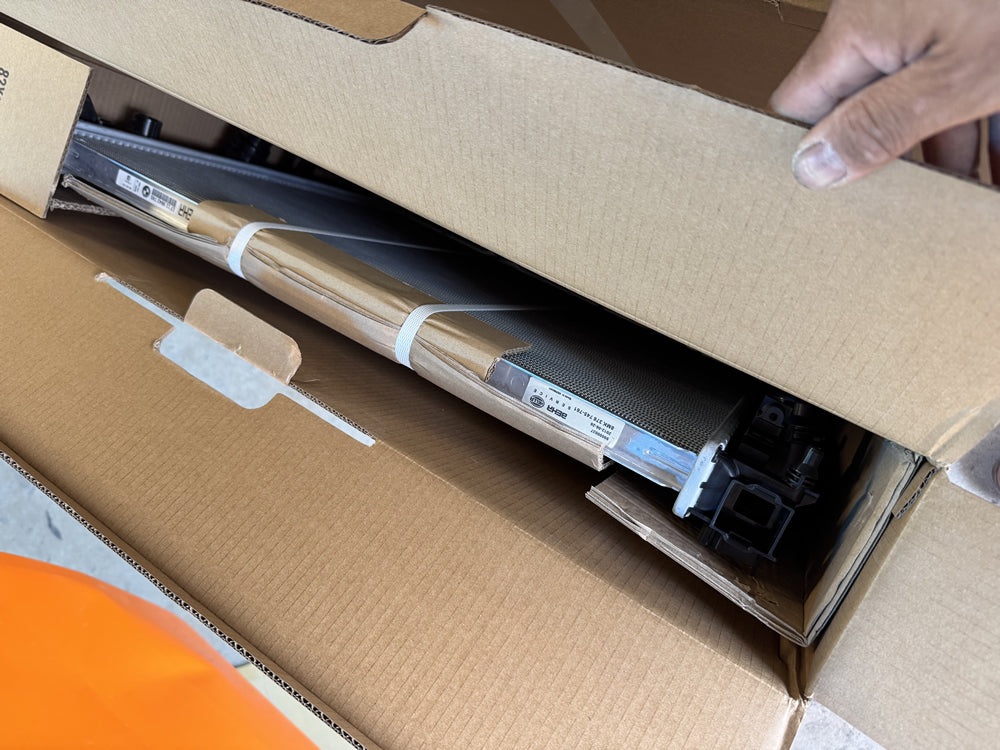 Genuine BMW X3 X4 M G01 G02 G08 X3 Coolant Radiator 17118642745