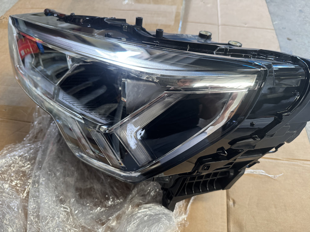 Genuine Q3 SQ3 RSQ3 LED head light (Left) - 83g941033