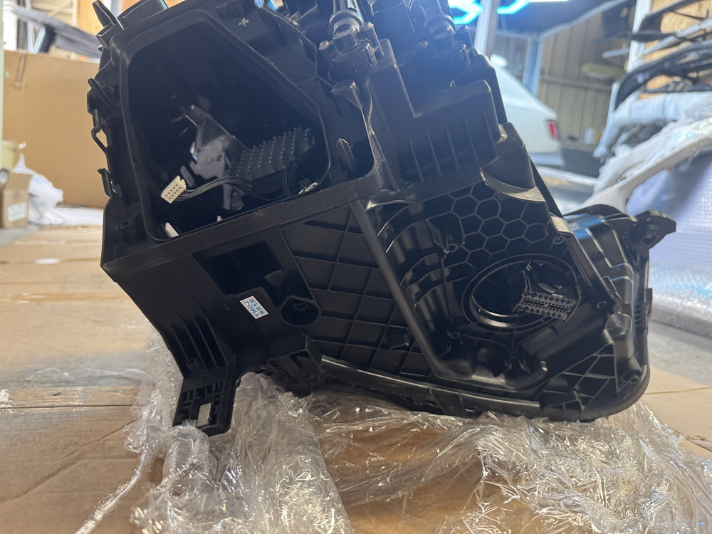 Genuine Q3 SQ3 RSQ3 LED head light (Left) - 83g941033