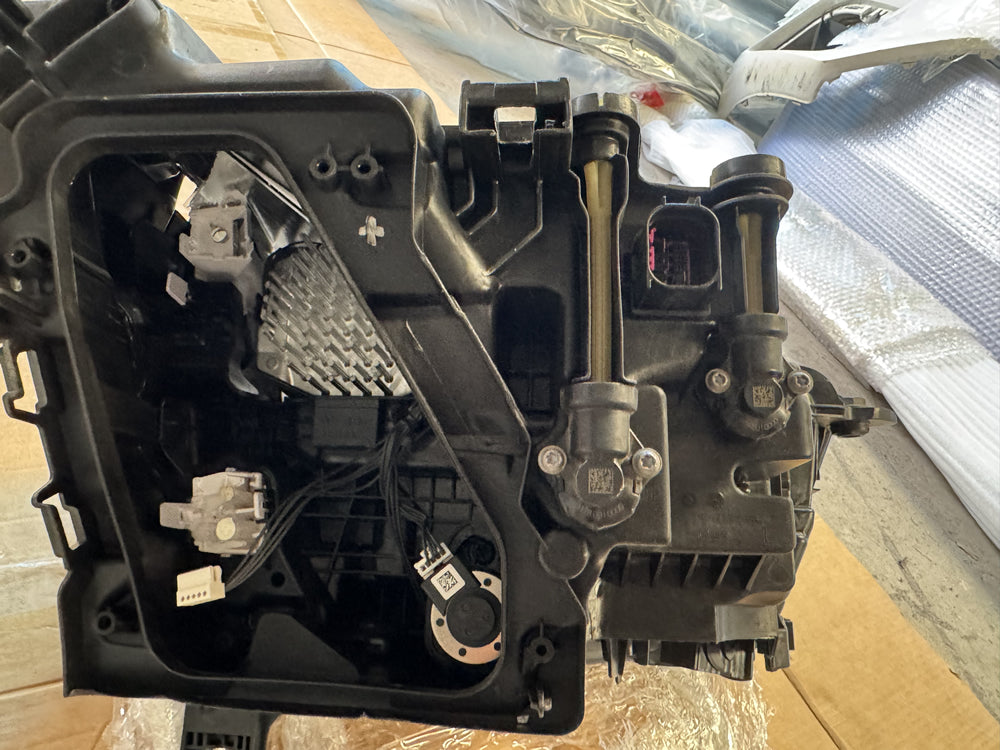 Genuine Q3 SQ3 RSQ3 LED head light (Left) - 83g941033