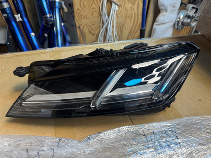 Genuine Audi TT Roadster (8S) original LED Head Light -  8S0941033C