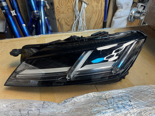 Genuine Audi TT Roadster (8S) original LED Head Light -  8S0941033C