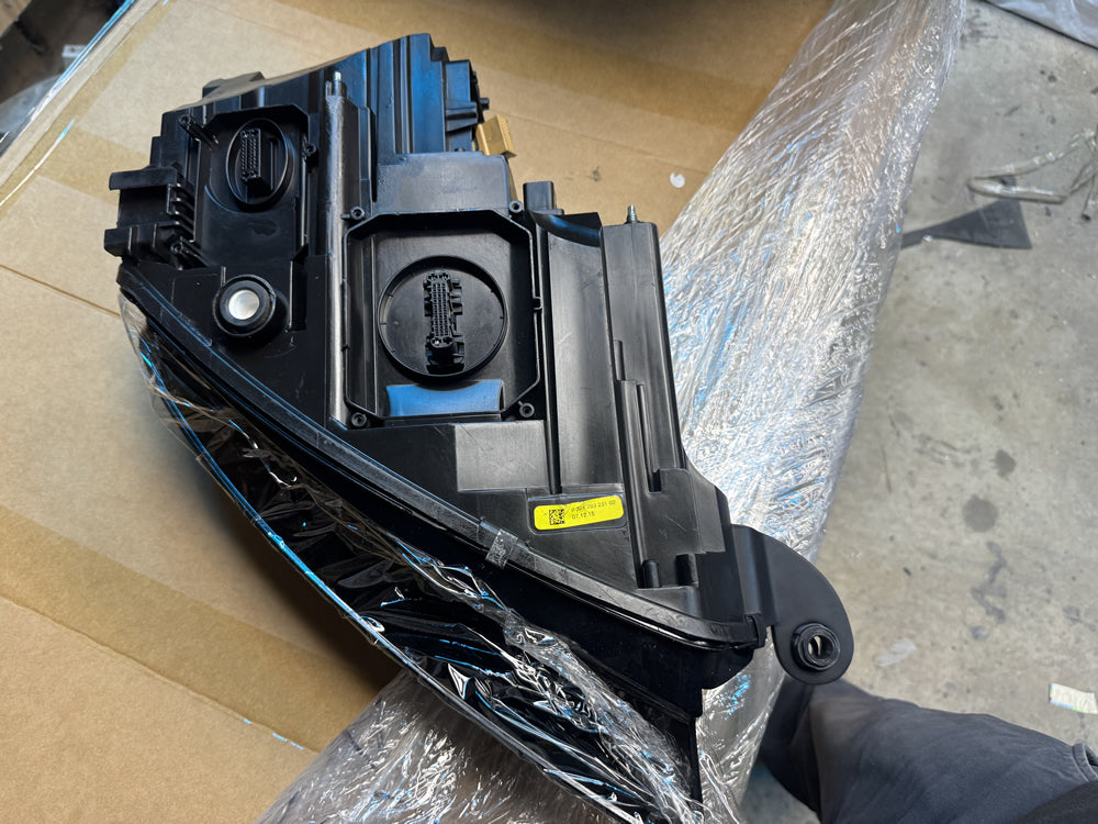 Genuine Audi TT Roadster (8S) original LED Head Light -  8S0941033C