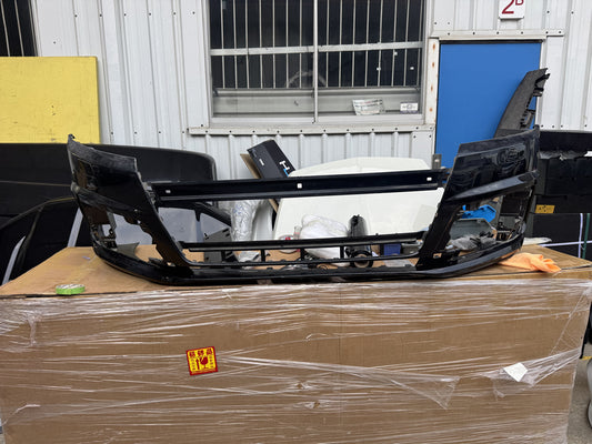 Genuine Audi Front bumper bar skin  - Q7 4M (16-20)  tdi tfsi