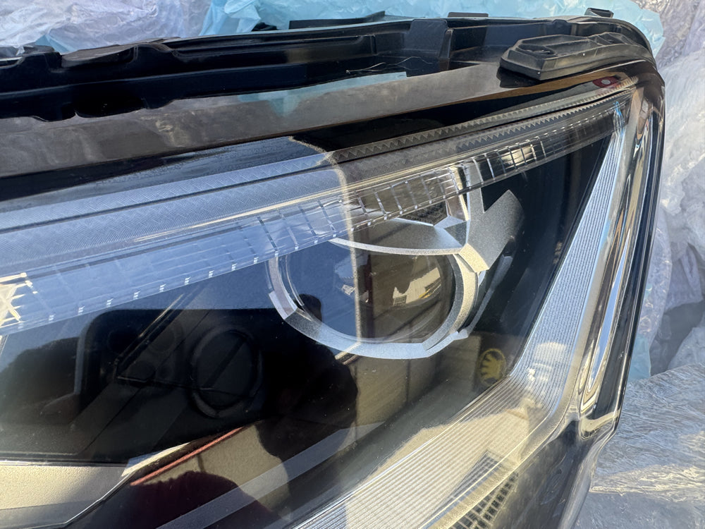 Genuine audi q7 LED Head Light (Left) - Q7 4M (20-24)
