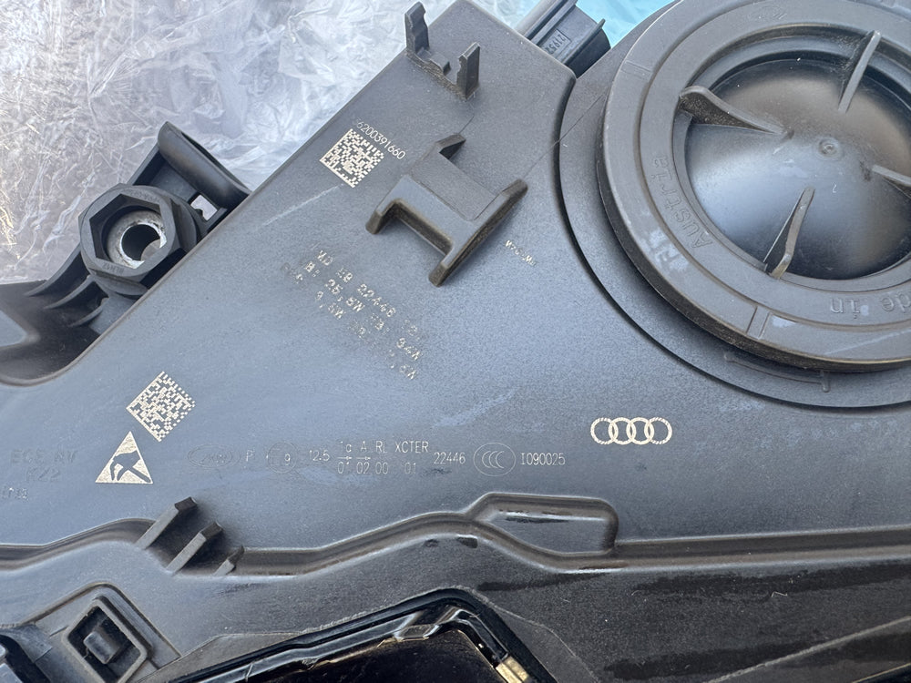 Genuine audi q7 LED Head Light (Left) - Q7 4M (20-24)
