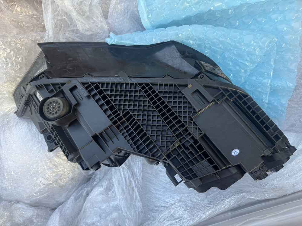 Genuine audi q7 LED Head Light (Left) - Q7 4M (20-24)