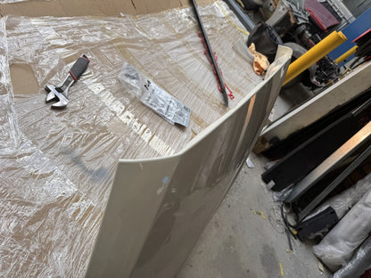 Genuine Bonnet - Bentley Bentayga (white)