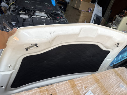 Genuine Bonnet - Bentley Bentayga (white)