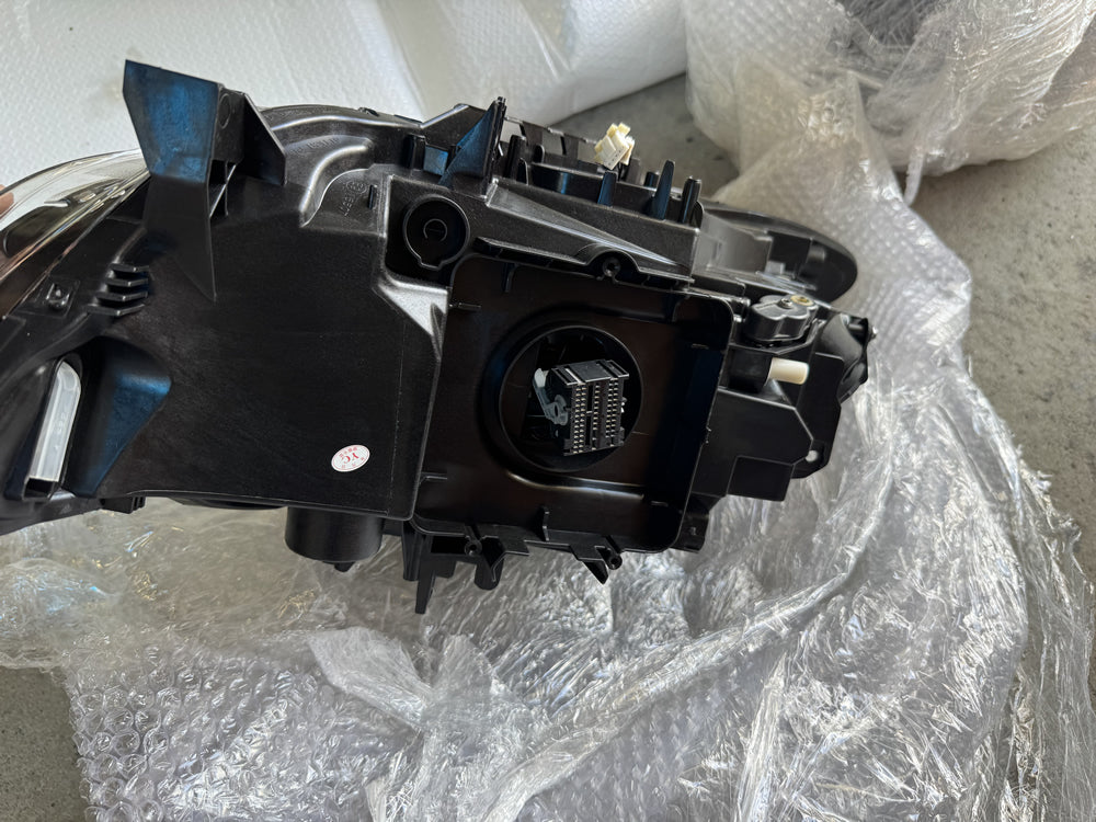 Genuine BMW Adaptive LED Head Light (Right Hand Side) - F87 F22 F23 2 Series M2 LCI 90054476