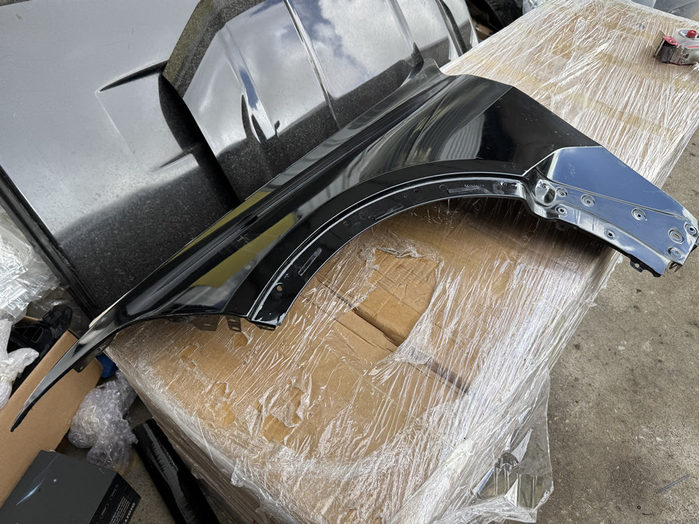 Genuine X7 Front fender Guard (Left Hand Side) - BMW X7 G07