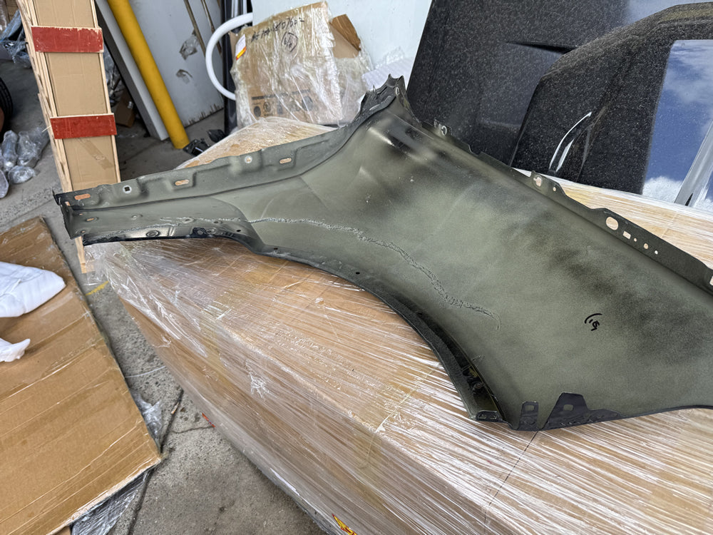 Genuine X7 Front fender Guard (Left Hand Side) - BMW X7 G07