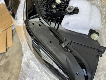 Genuine X7 Head Light (Left Hand Side) - BMW X7 G07