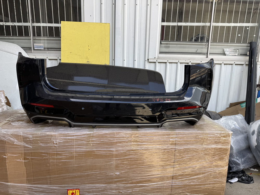 IX3 X3 X4 LCI  M sport Rear Bumper - BMW X3 X4 G01 G02 G08 (Black)