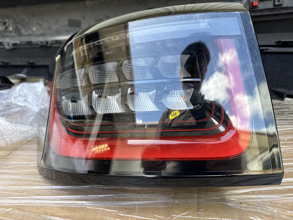 Genuine Tail light (Left hand side) - Facelifted Range Rover Sport L494 fr26620104