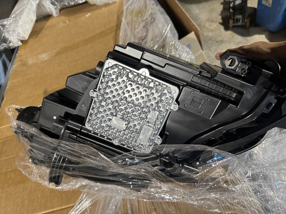 Genuine LED Head light (Left hand side) LK72-13w030 - Land Rover Discovery Sport P250 R Dynamic SE L550 D180