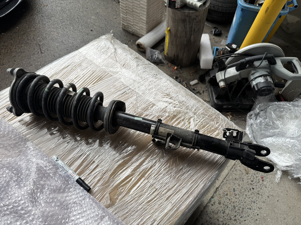 Genuine Mercedes benz front suspension shock absorber strut - w206 C Class A2063230000 A2323230000 A2323230100