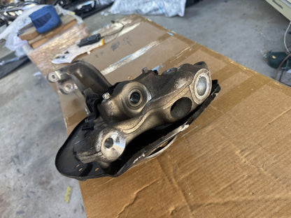 Genuine Mercedes benz suspension steering knuckle - w206 C Class  A2063323400