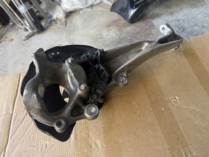 Genuine Mercedes benz suspension steering knuckle - w206 C Class  A2063323400