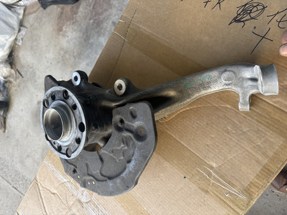 Genuine Mercedes benz suspension steering knuckle - w206 C Class  A2063323400