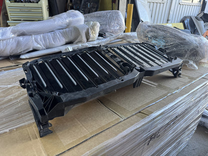 Genuine X7 Front Grill air Shutter - BMW X7 G07