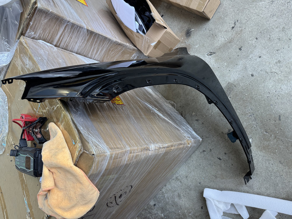 Genuine Mercedes Benz Front Fender Guard (Left hand side) - x247 GLB