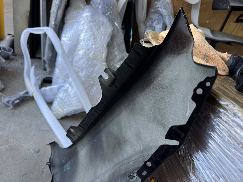 Genuine Mercedes Benz Front Fender Guard (Left hand side) - x247 GLB