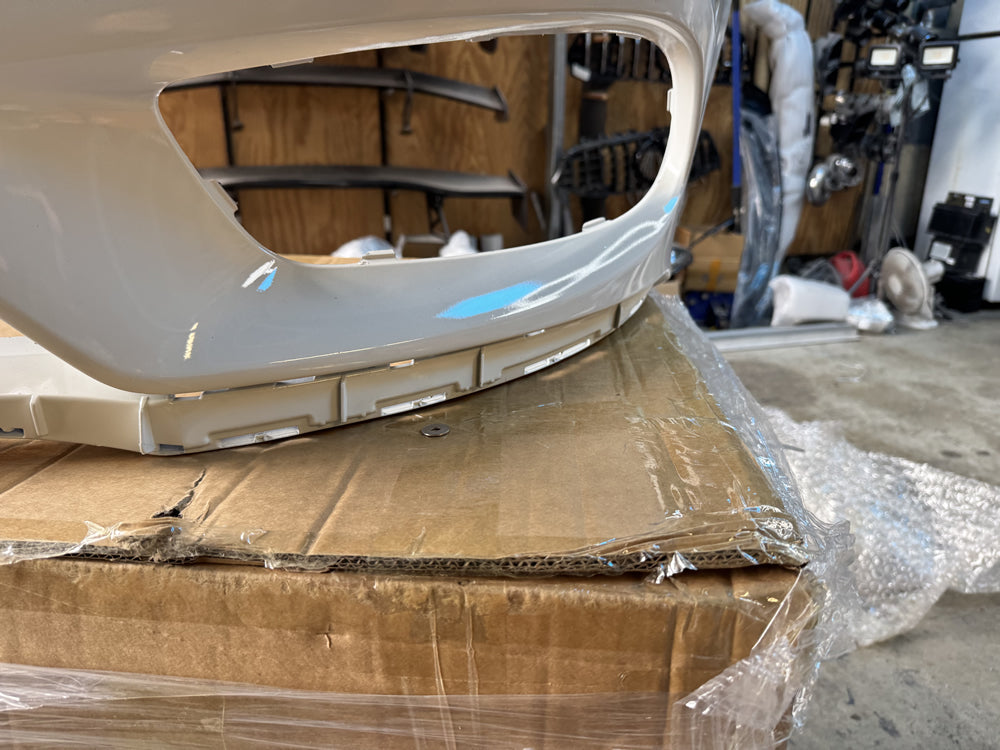 Genuine Mercedes Benz Front bumper bar (skin only) - CLS C218 X218