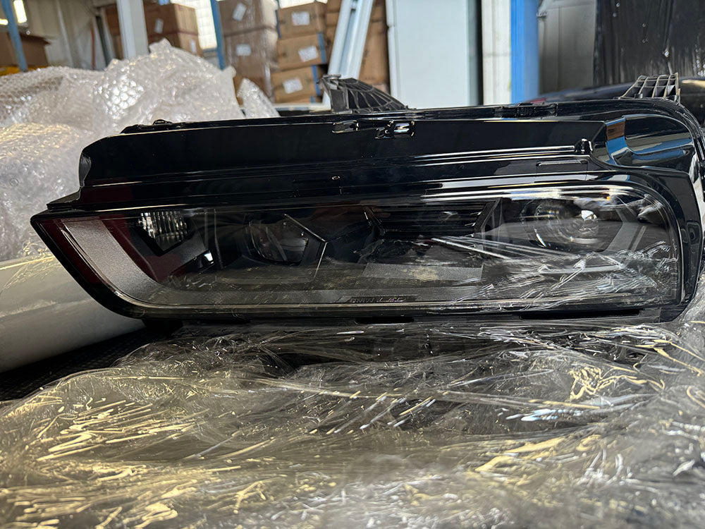 Genuine BMW 7 Series head light (Left hand side) - G70 7 Series