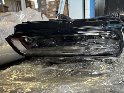 Genuine BMW 7 Series head light (Left hand side) - G70 7 Series