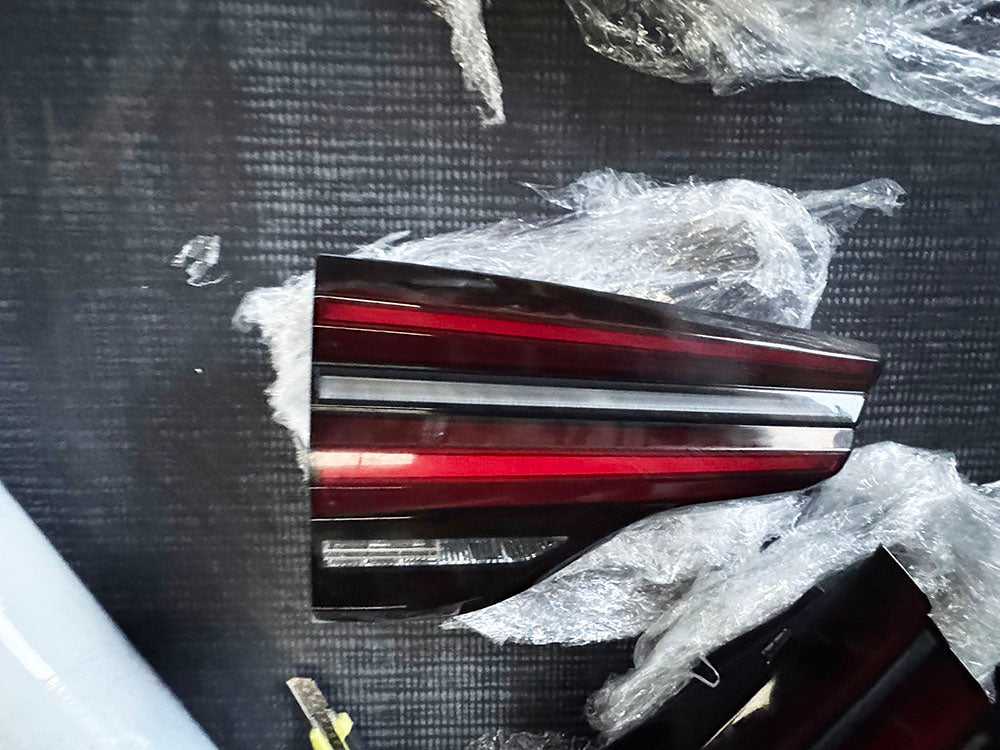 Genuine BMW IX3 X3 x3 LCI Tail gate Rear Tail Light ( Left hand side) - BMW X3 G01 G08 h7985013706